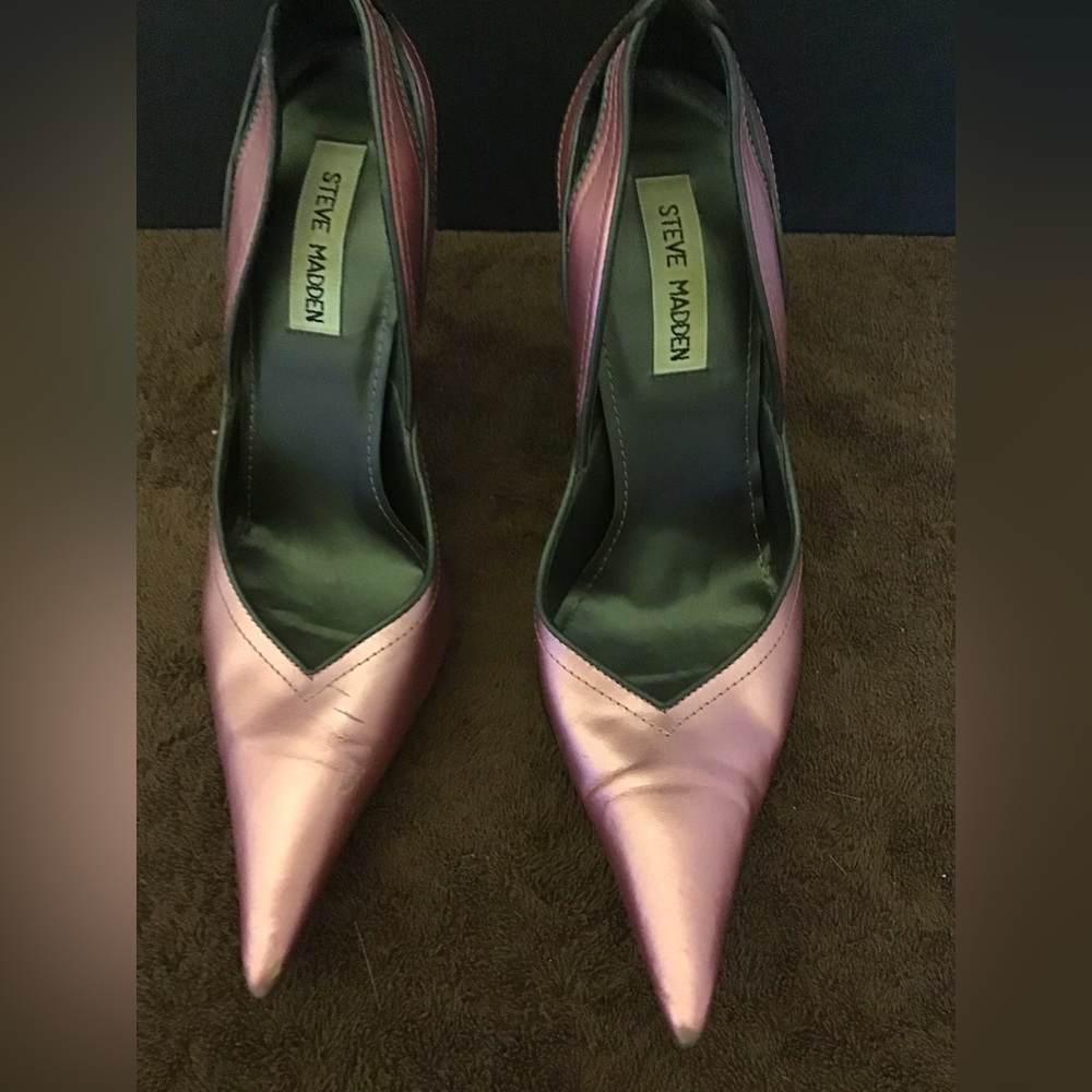 Metallic Pink Vintage Pumps 🤗